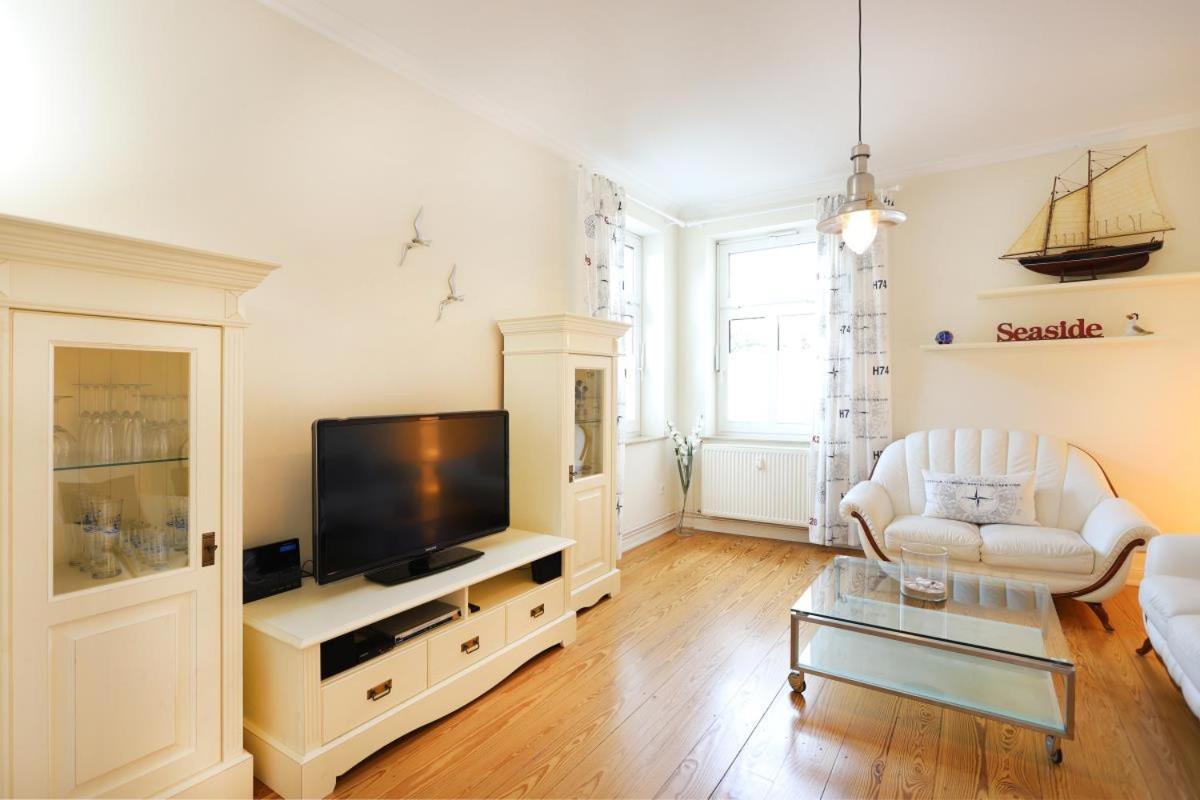 Villa Warnemuende Ferienwohnungen Rostock Extérieur photo