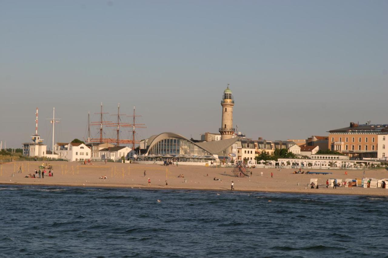 Villa Warnemuende Ferienwohnungen Rostock Extérieur photo
