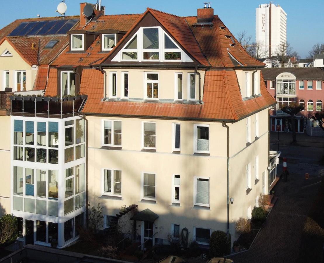 Villa Warnemuende Ferienwohnungen Rostock Extérieur photo